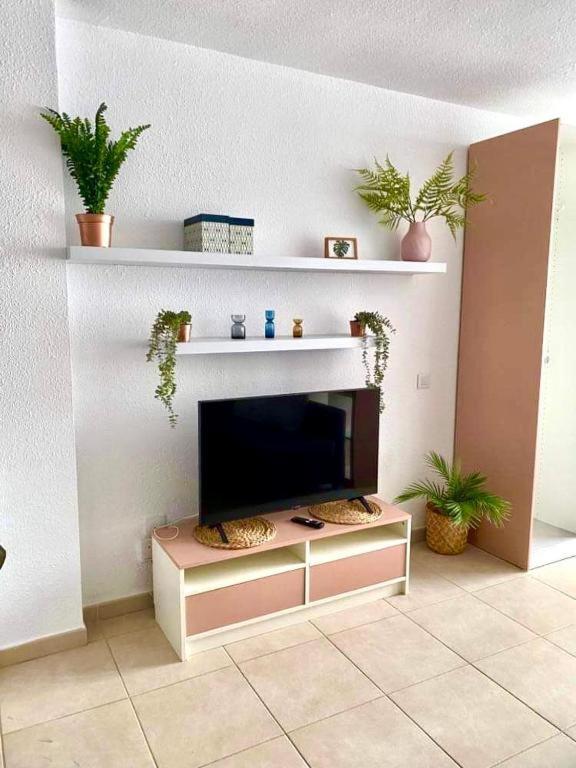 Golden Wave 3 Apartment *