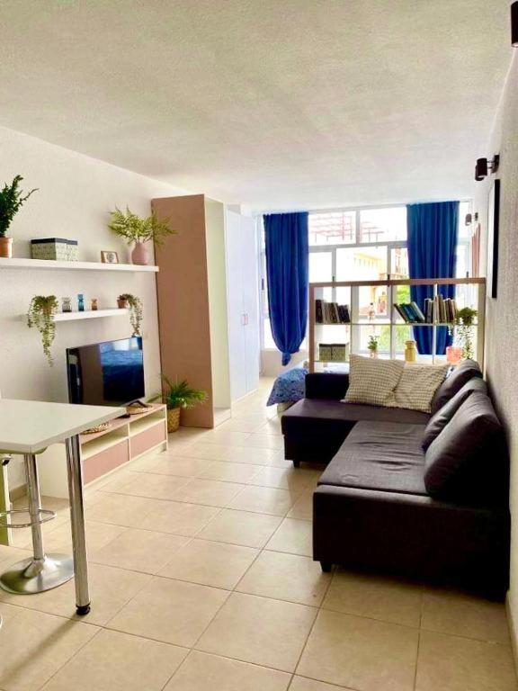 Apartment Golden Wave 3 *