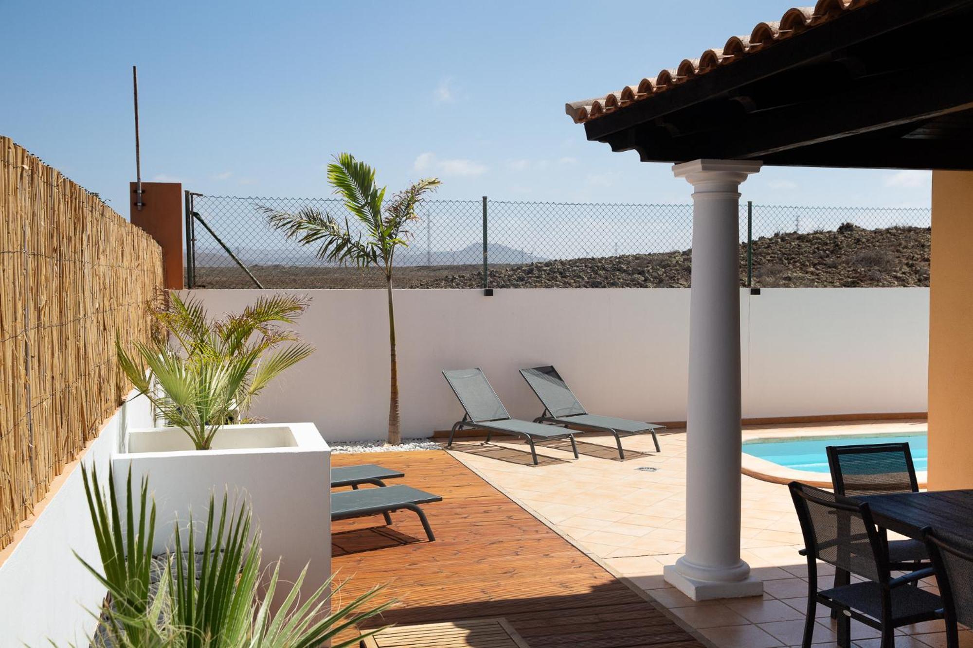 Surf Dream Villa *