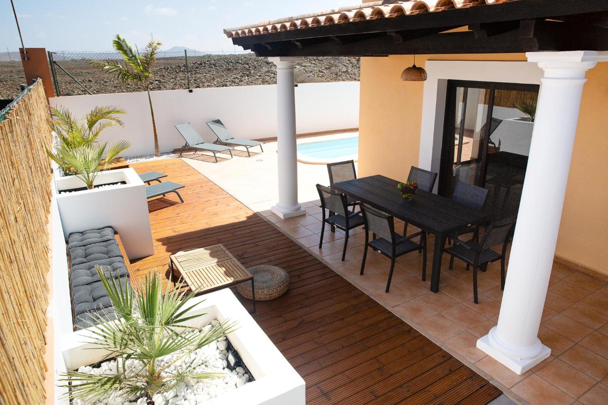 Surf Dream Villa *