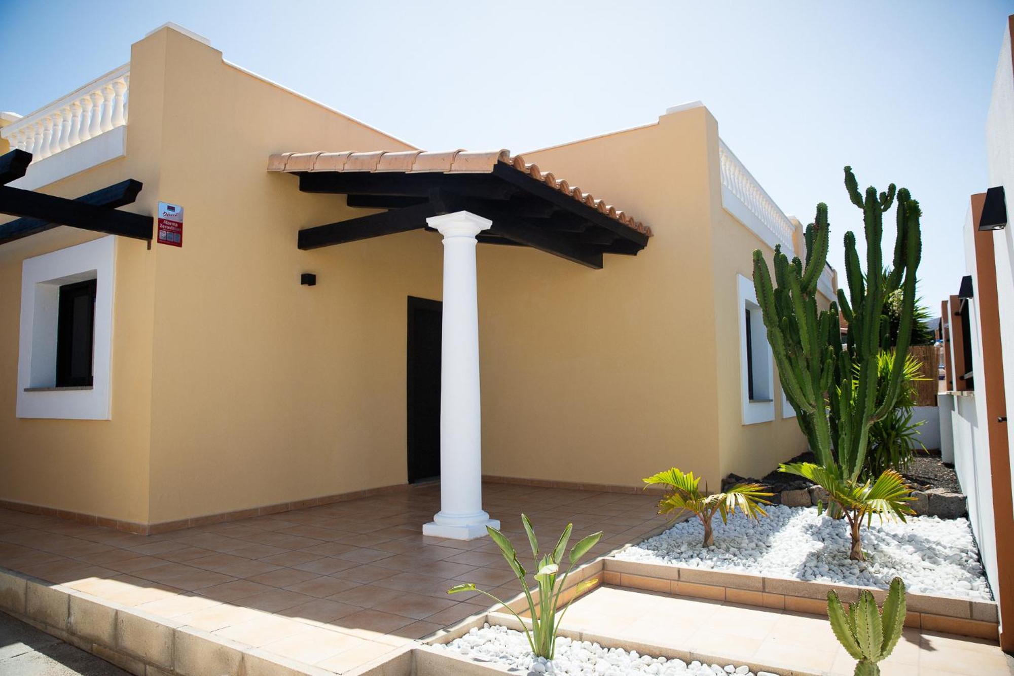 Surf Dream Villa *
