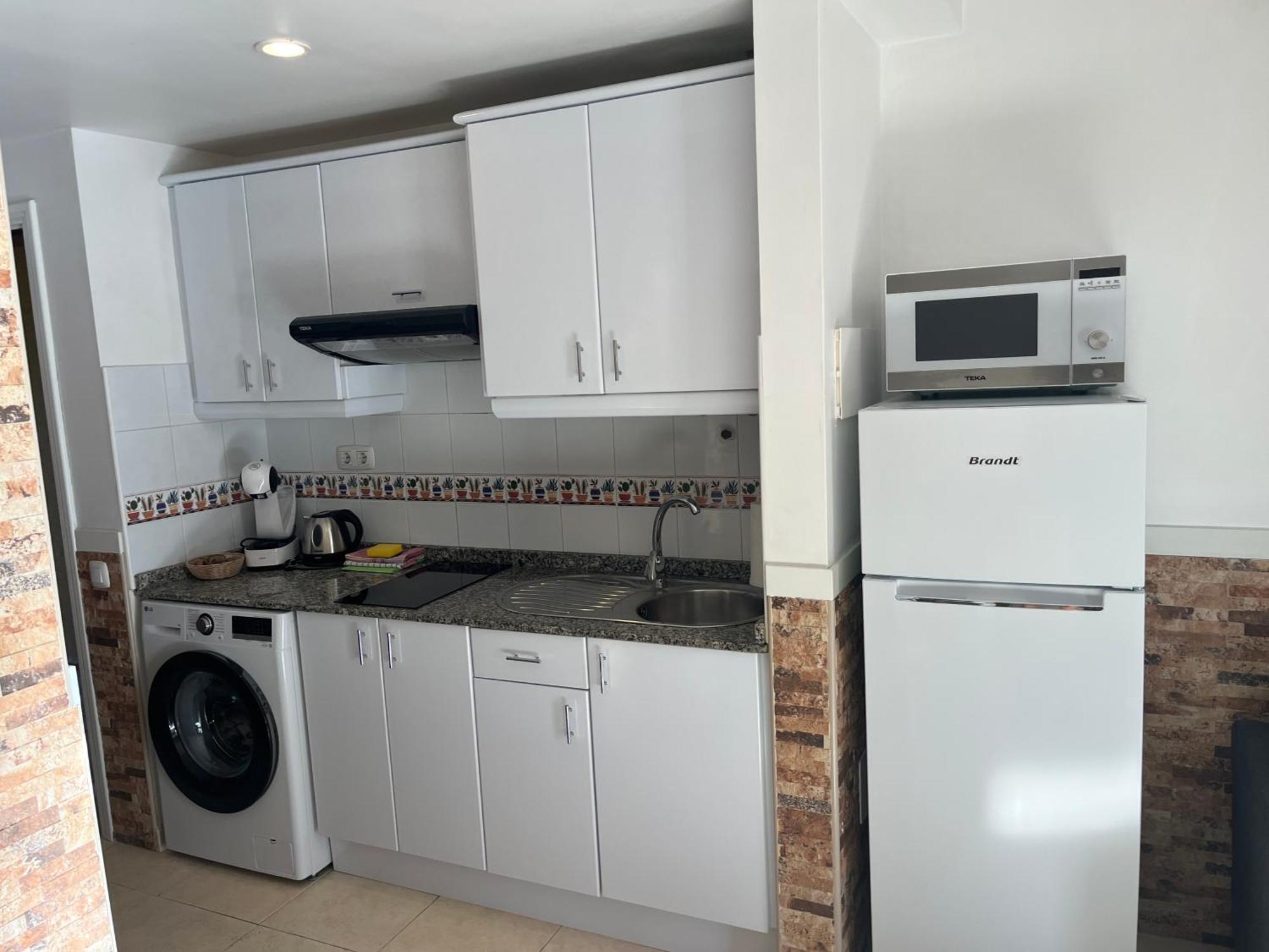 Oasis Royal Apartment *