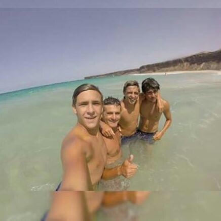 Olas De Lobos *