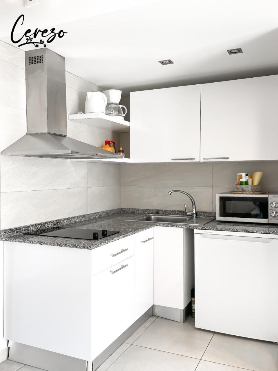 Apartment B-rent Sun Cerezo Pool *