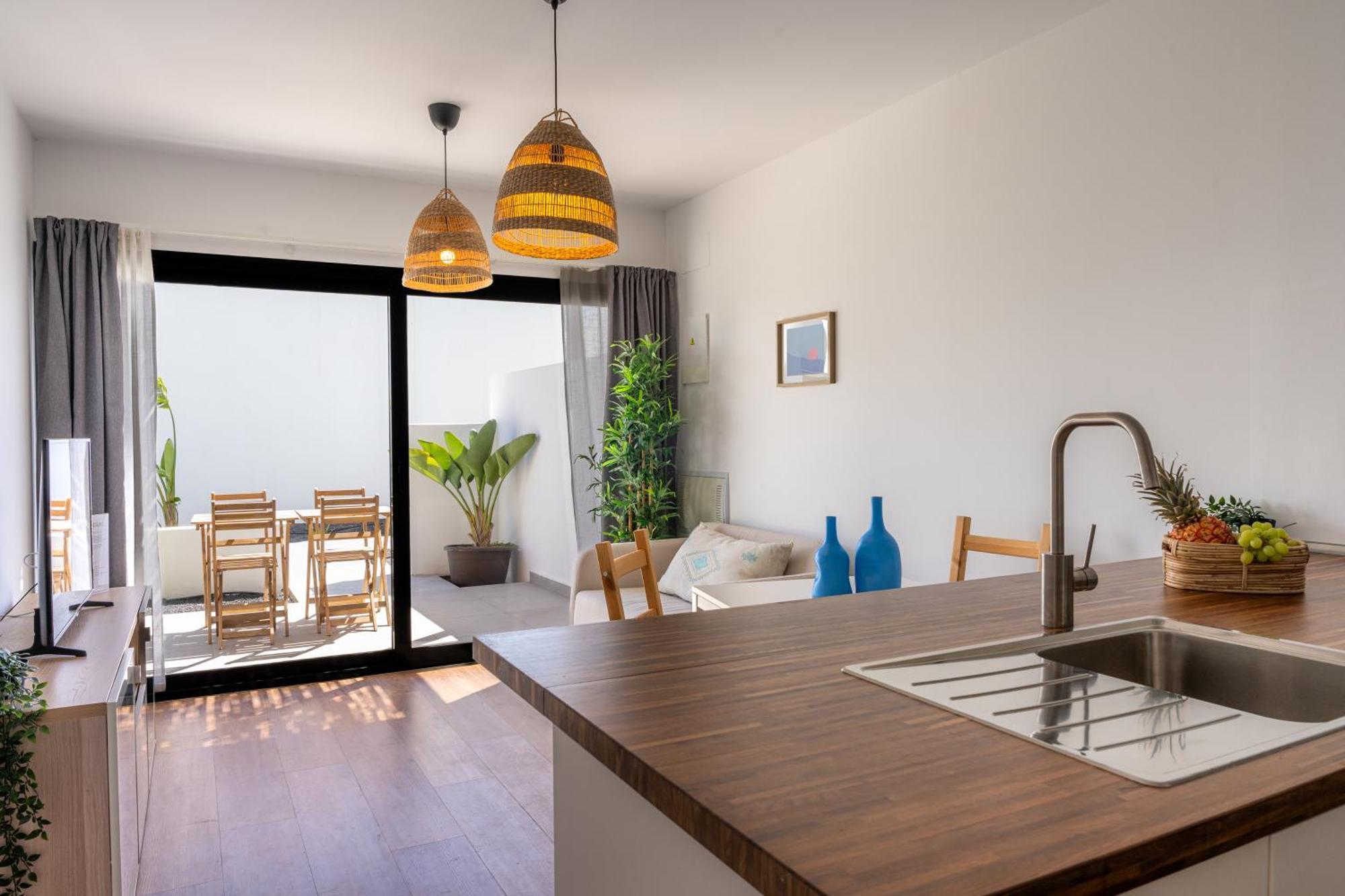 El Palmeral - House With Pool In *