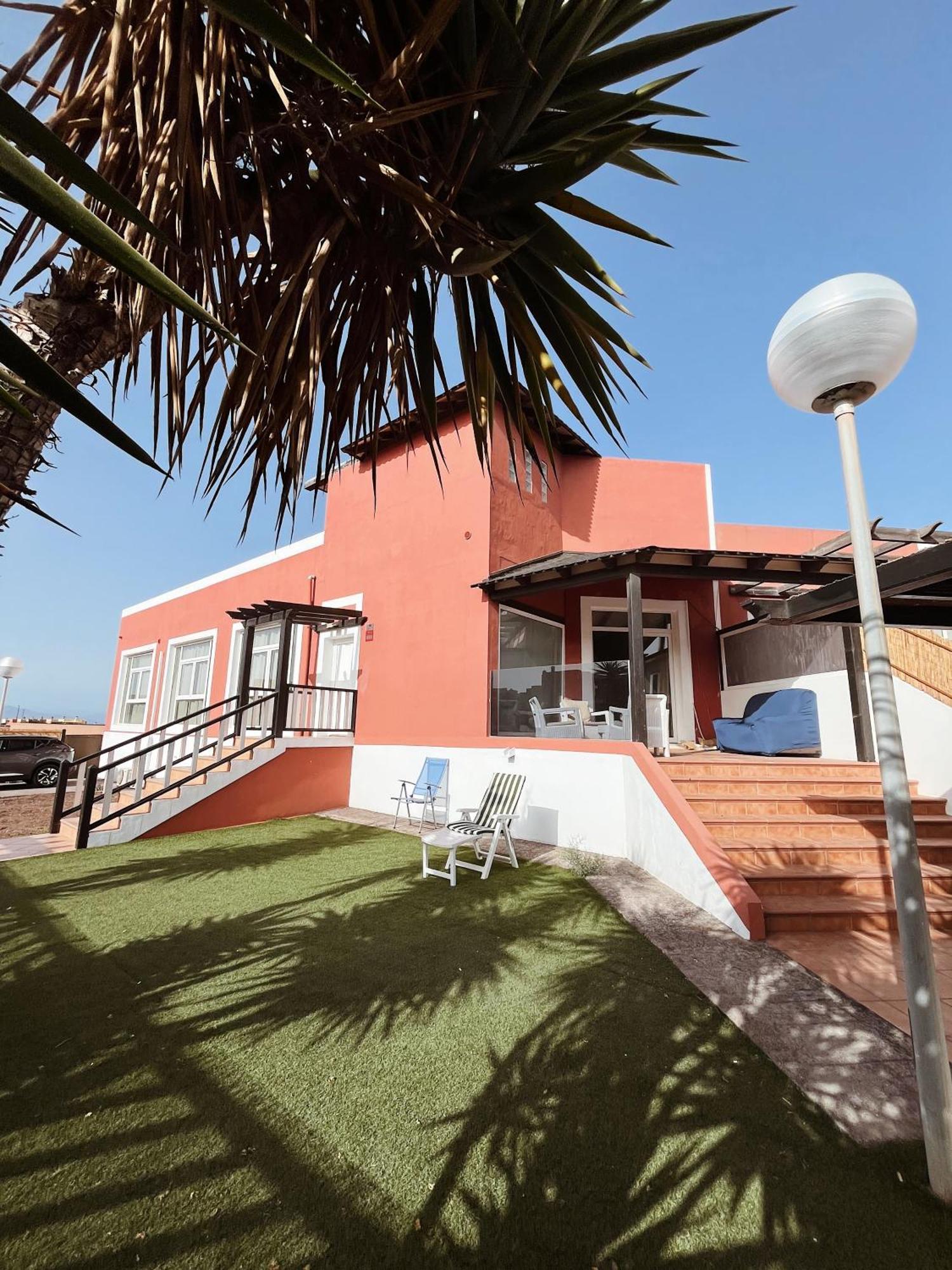 Casa Roja - Banama *