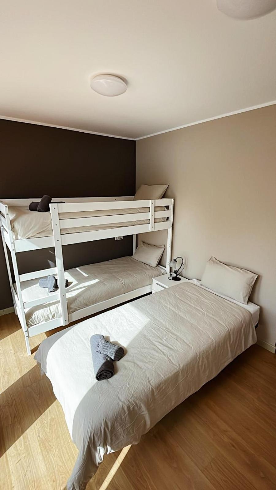 Banama Coliving & Coworking, Surf & Yoga - Casa Roja *