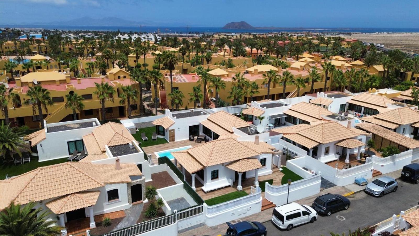 Villa Relax Deluxe Private Pool By Holidays
