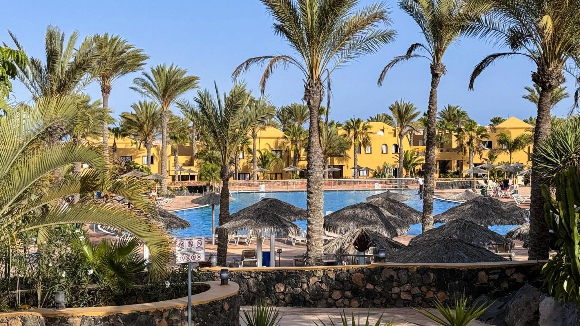 Golden Dream, Swimming Pool And Parking *