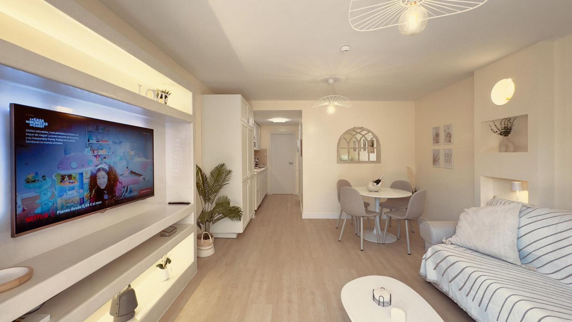 Holiday home Golden Dream, Swimming Pool And Parking