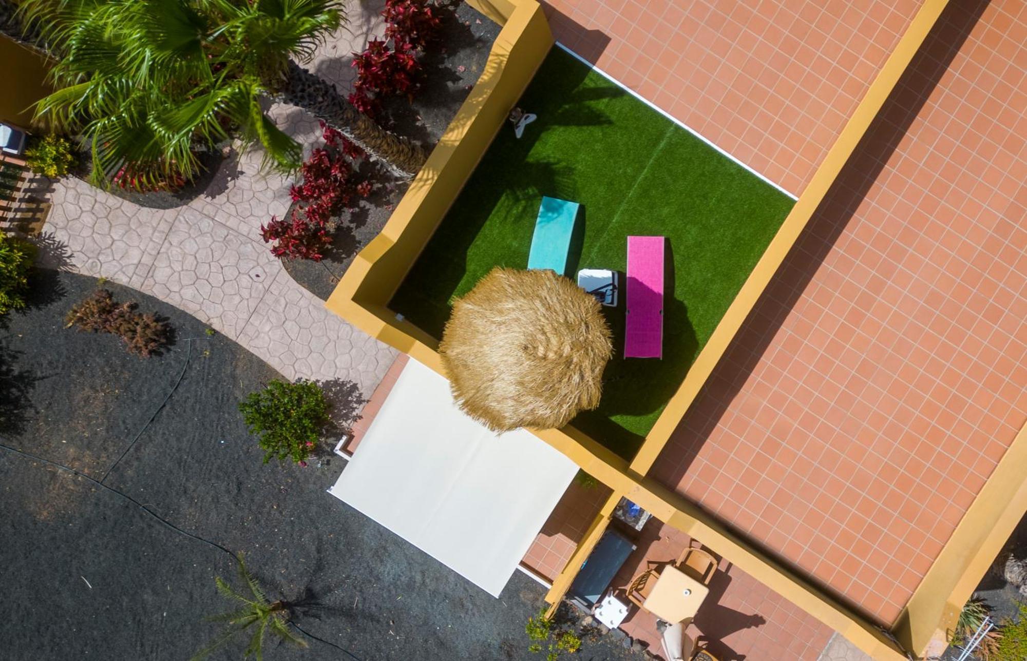 Golden Dream, Swimming Pool And Parking Corralejo