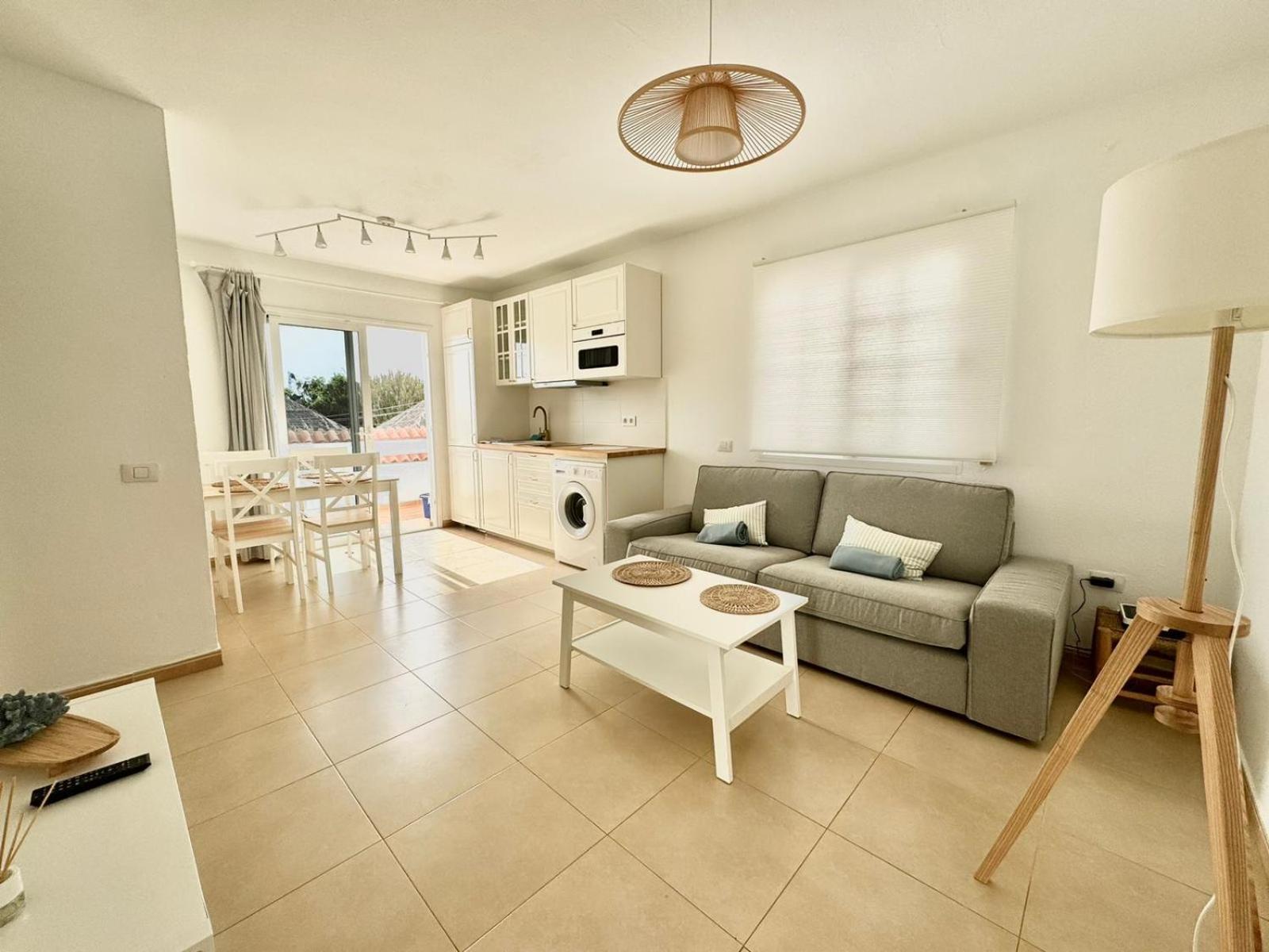 Apartamento Hoplaco Apartament, Almost On The