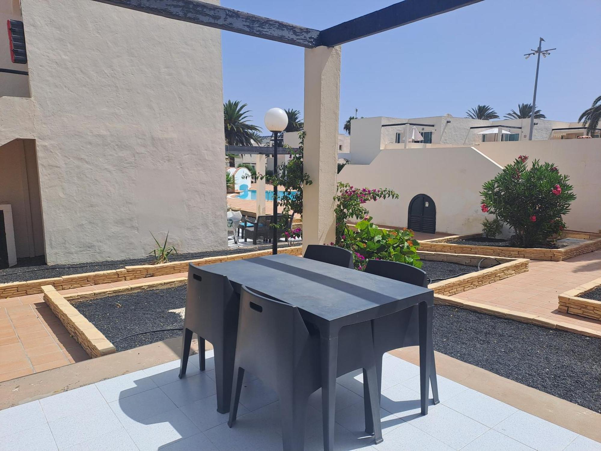 Homeforguest 15 Con Terraza Y Piscina En Apartment *