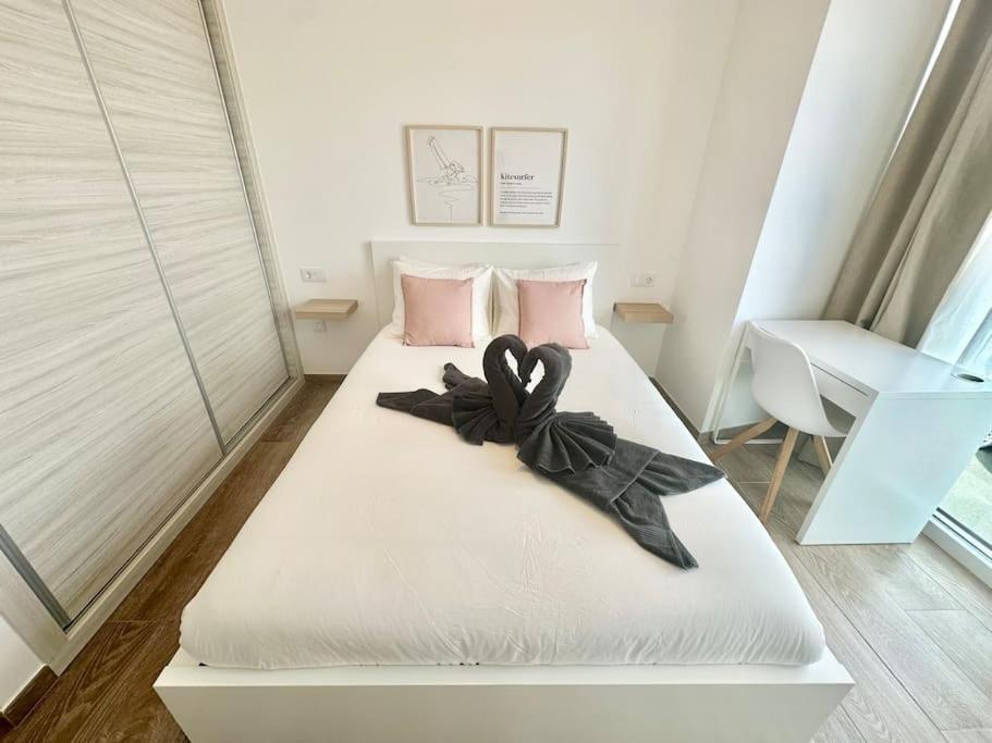 El Queque Sea View 2 Bedroom 2desks And Balcony Apartment