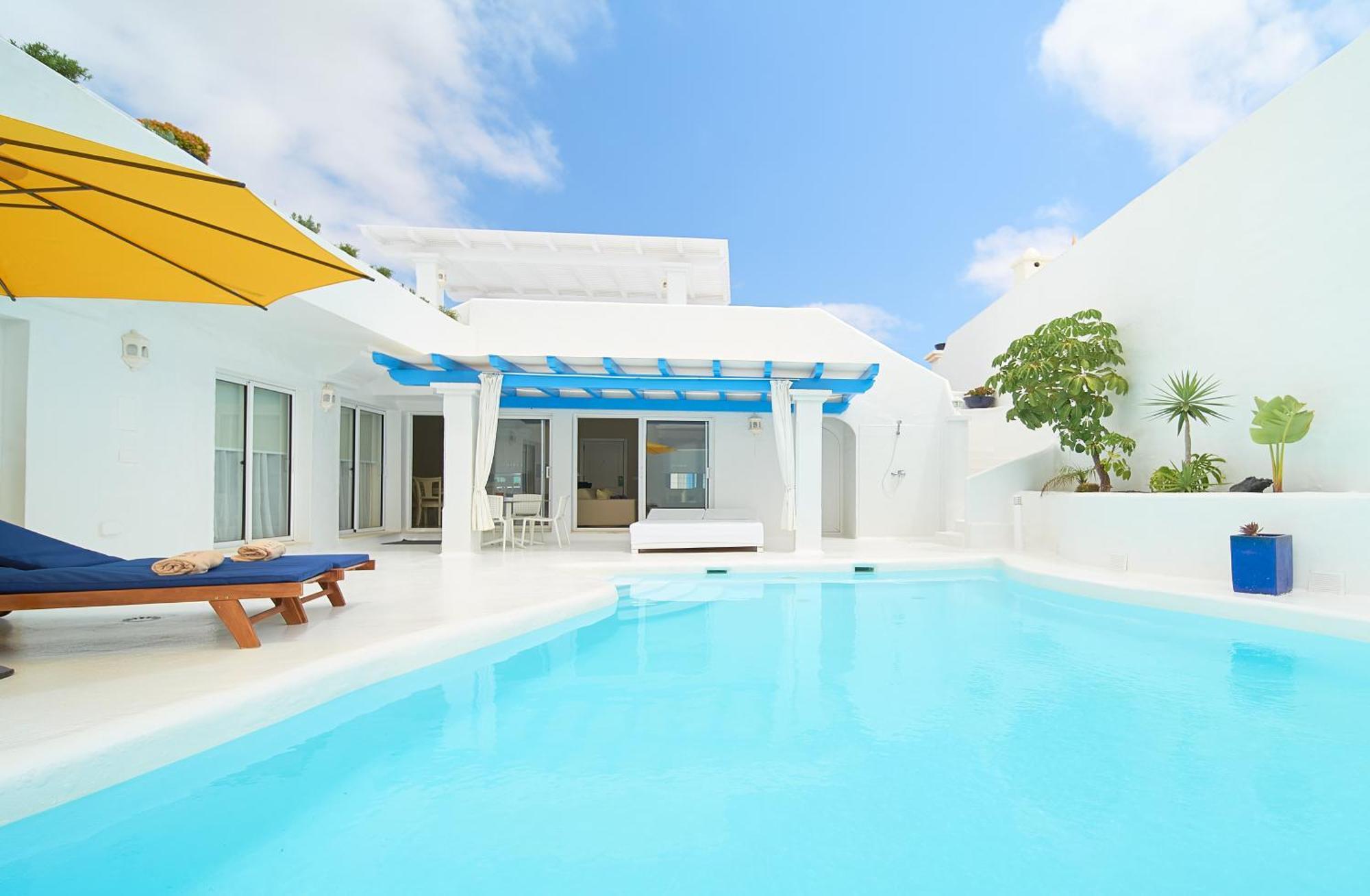 Katis Boutique In Bahiazul