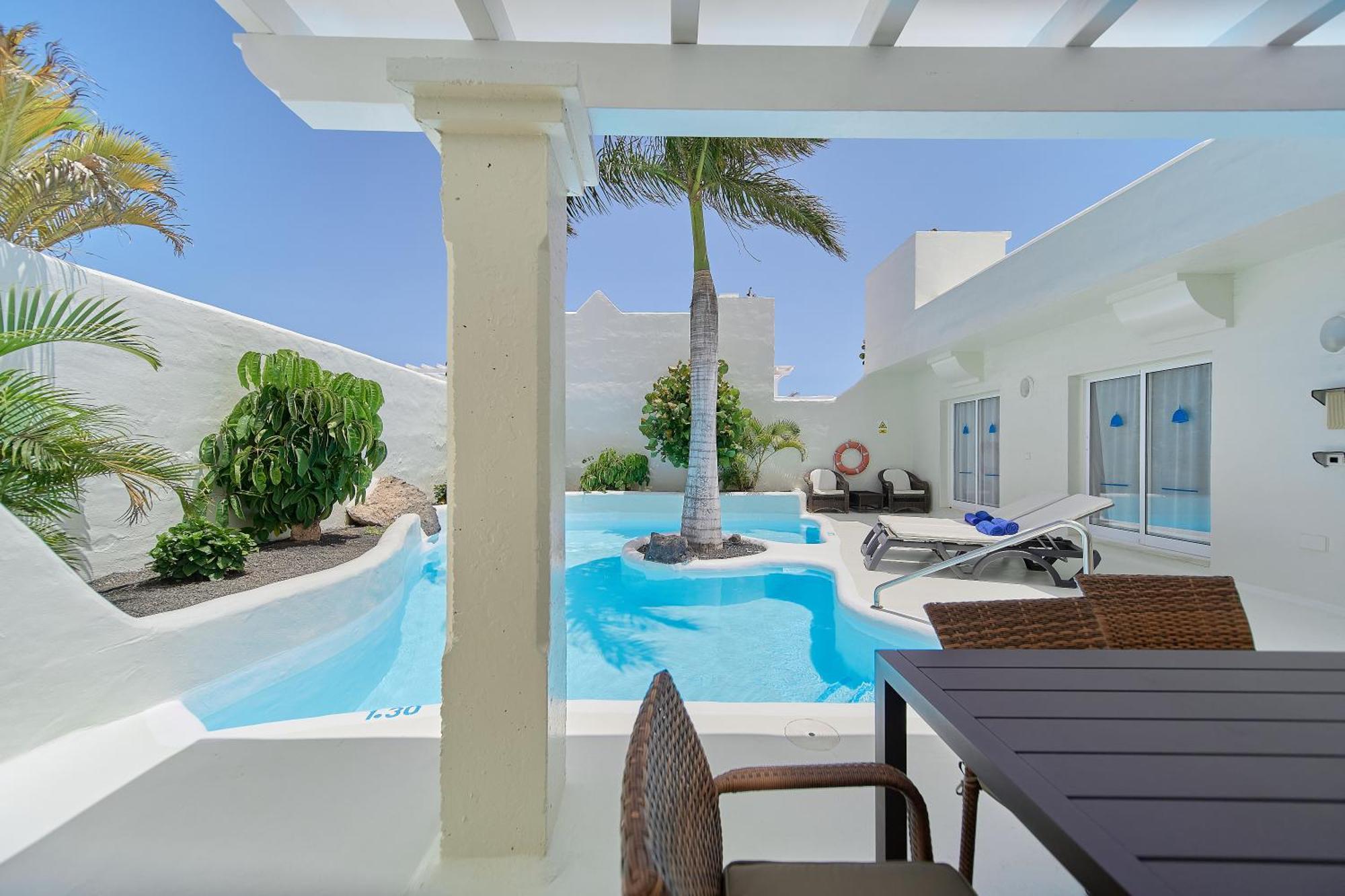 Katis Boutique In Bahiazul 4* Corralejo