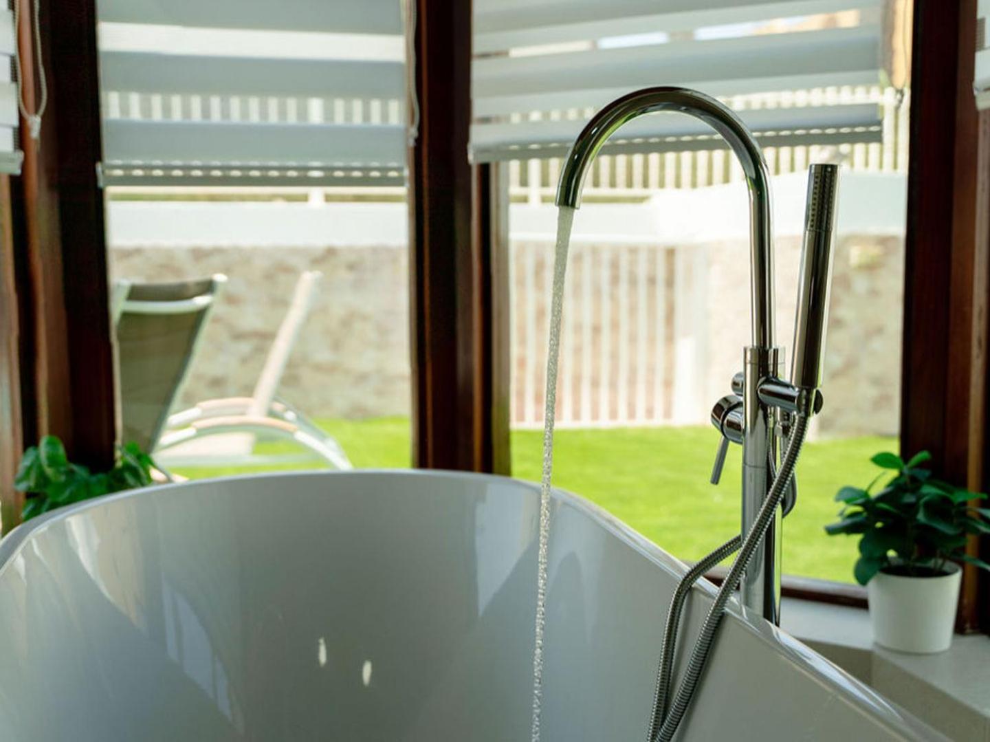 Relax Deluxe Private Pool By Holidays Villa