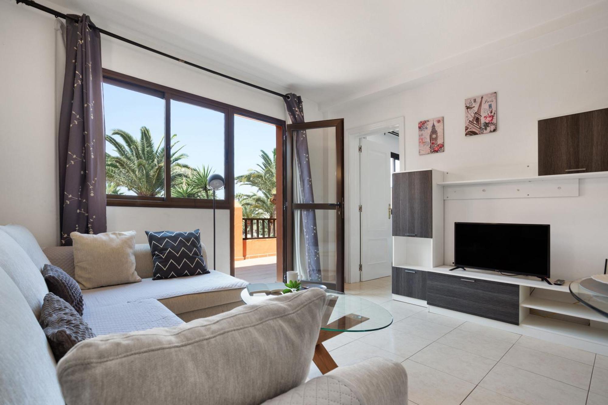 Holiday home Oasis Royal E204 *
