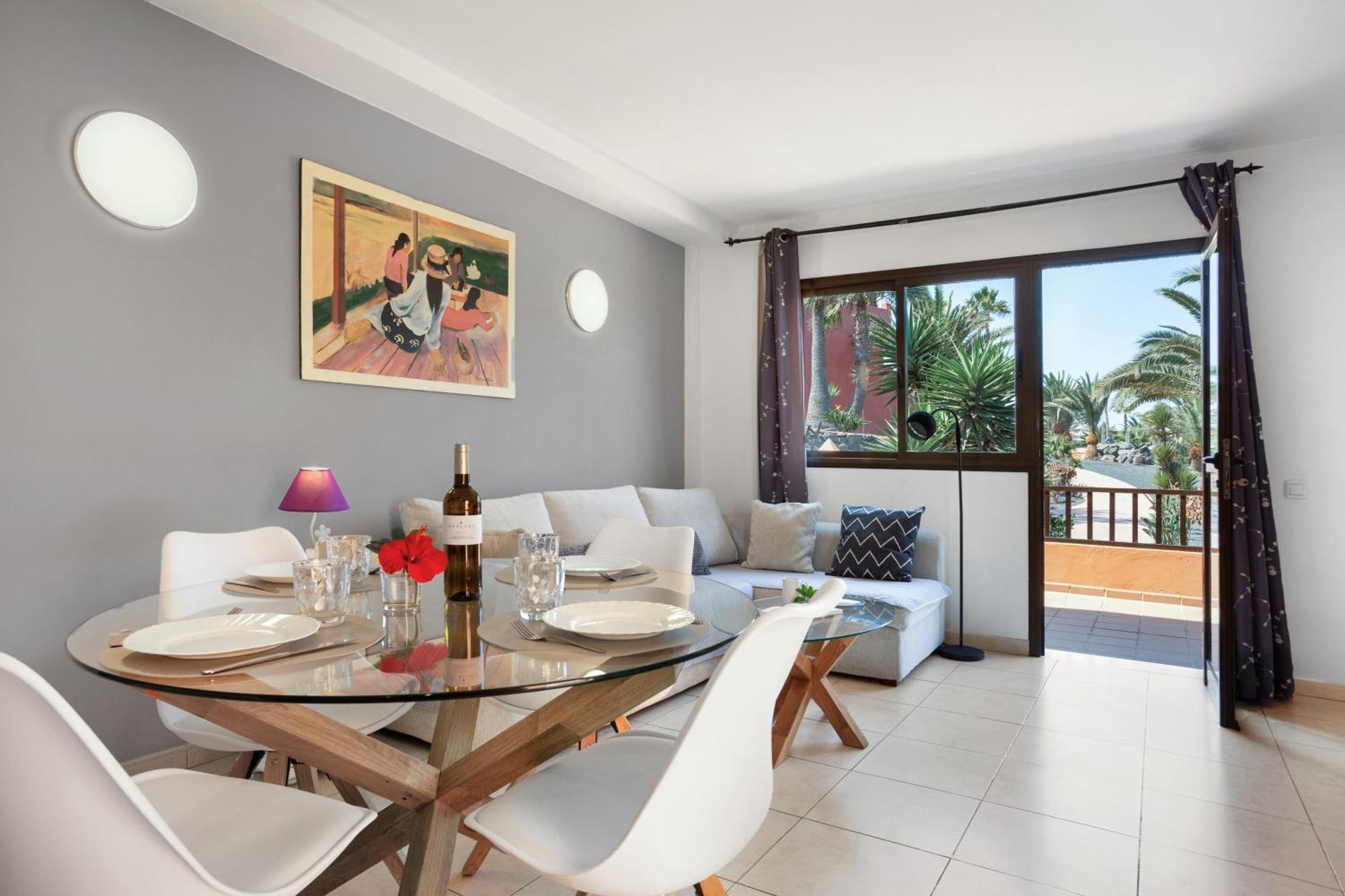 Holiday home Oasis Royal E204 *