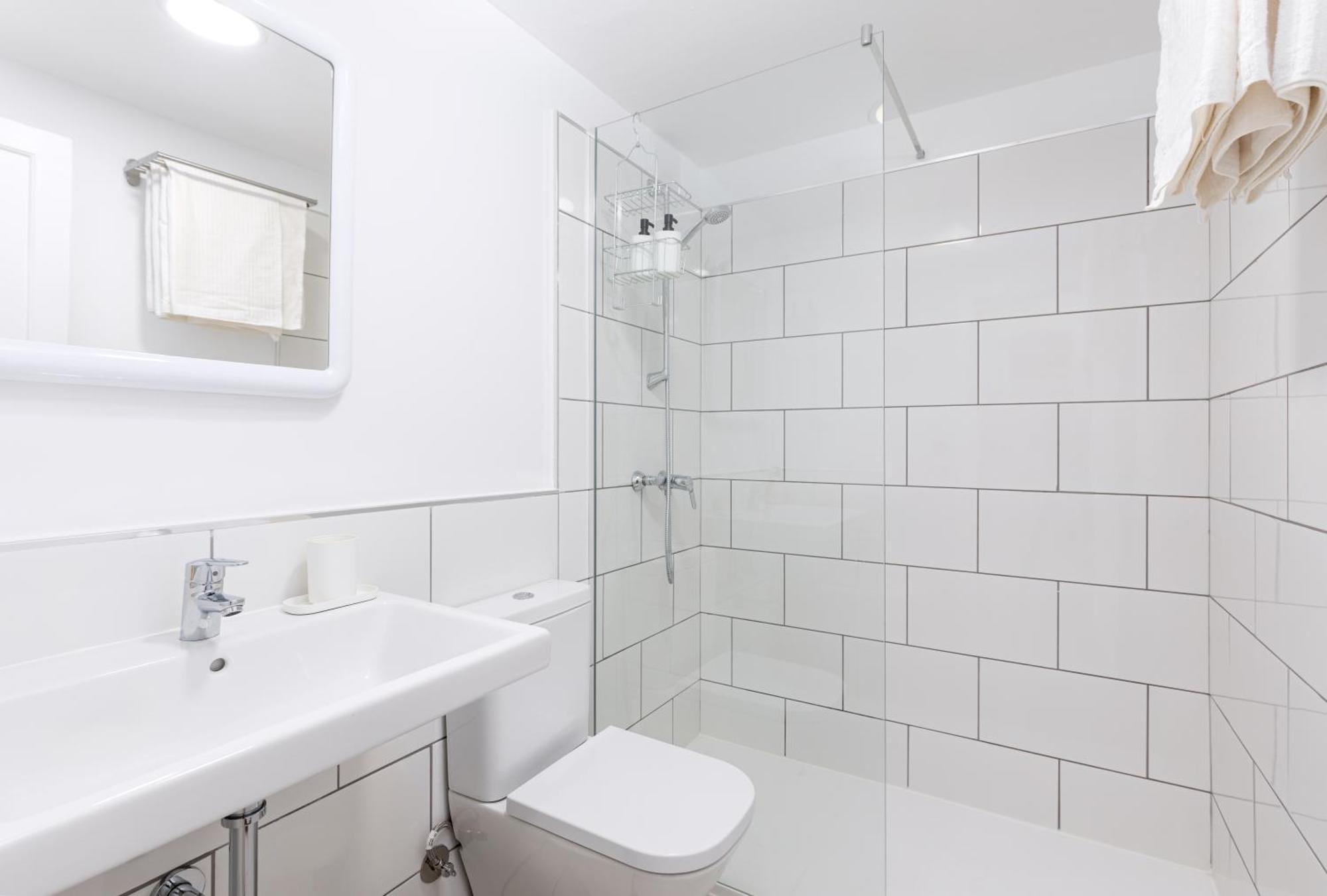 Home2book Modern At Oasis Duna, *