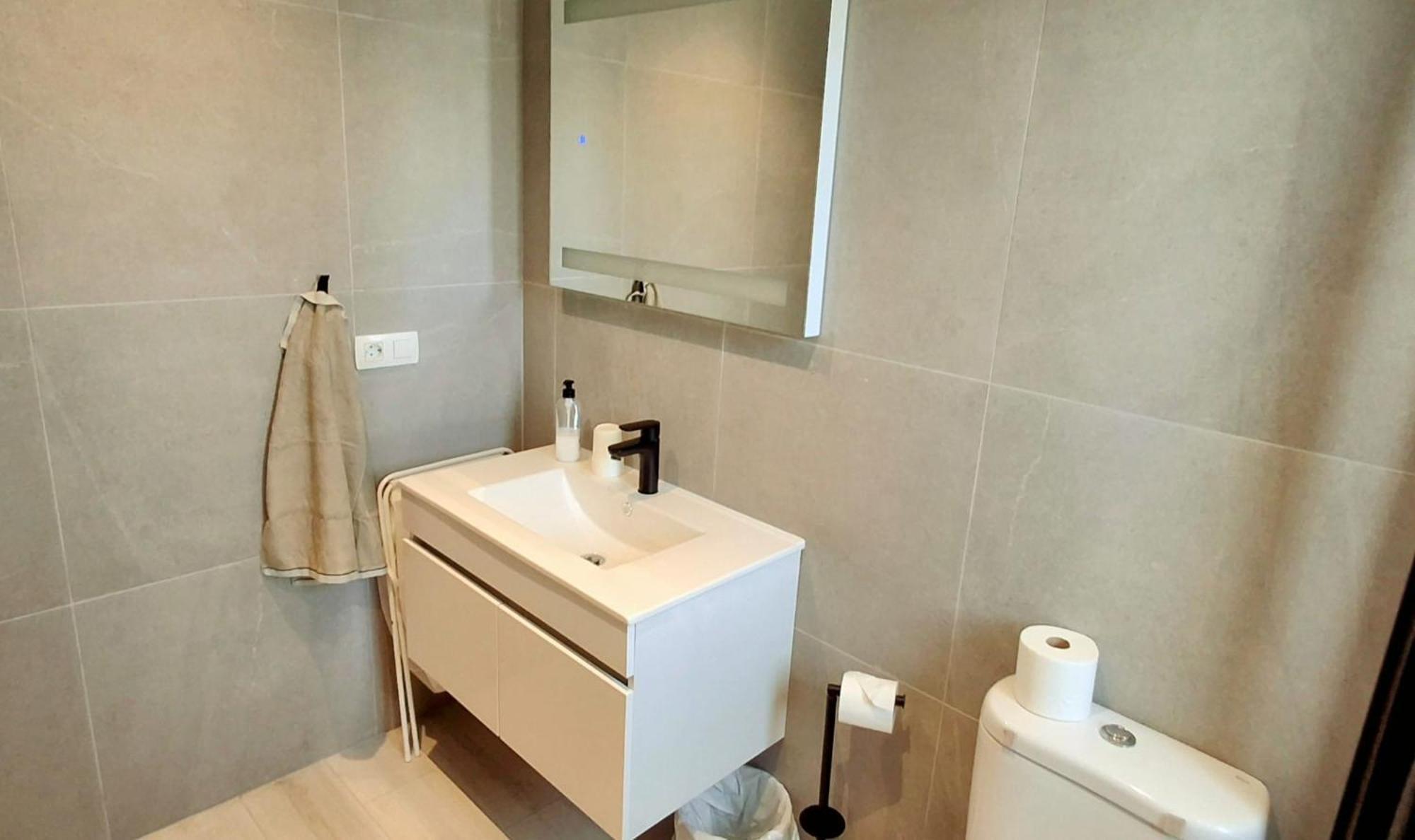 Villa Serene Oasis: Private Pool With Hot Tub And Modern Comforts Corralejo