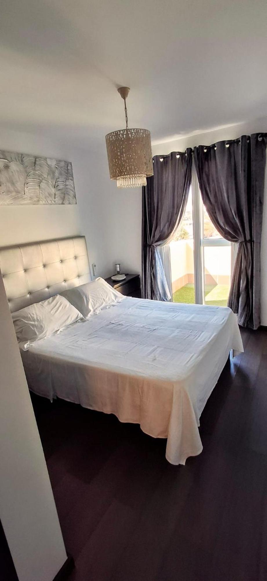 Serene Oasis: Private Pool With Hot Tub And Modern Comforts * Corralejo