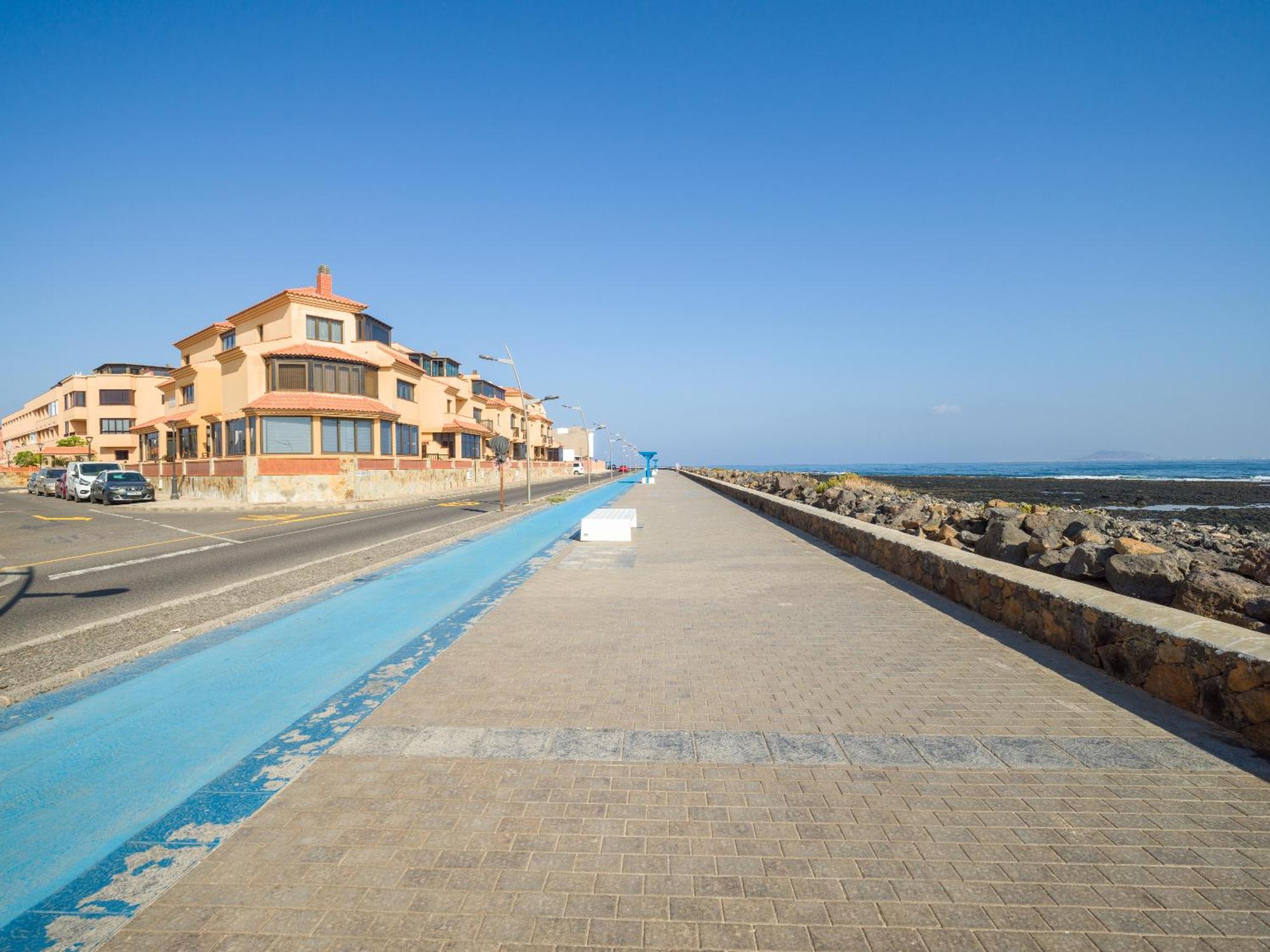 Apartment Ineika In Corralejo - Balcony & Poolside Corralejo