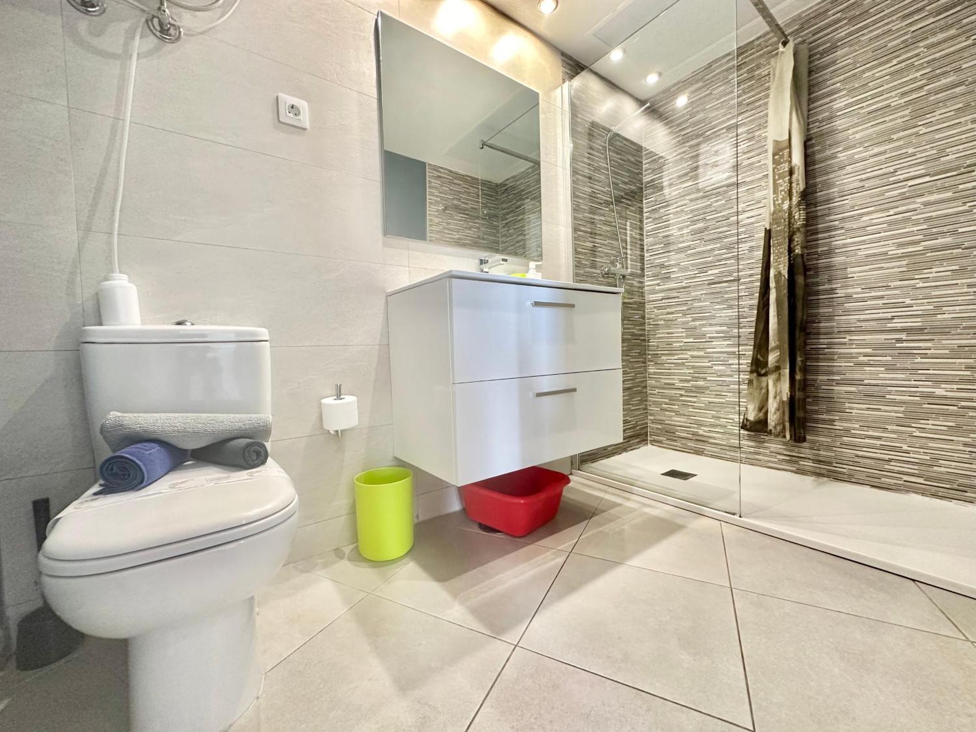 Apartment Candy Pop - Pool, 2 Terraces,desk And High Speed Internet