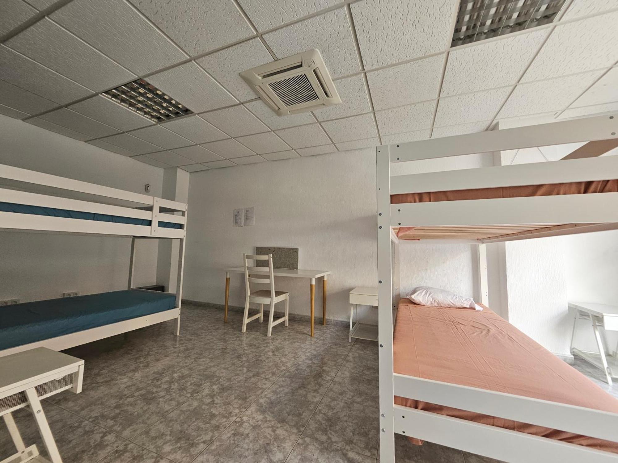 Coliving By Amazzzing Travel Hostel *