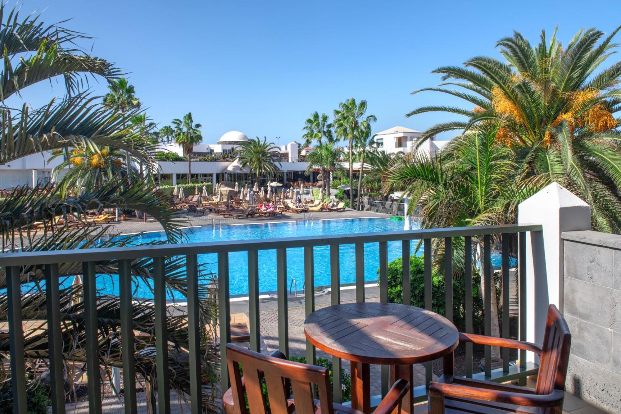 Marismas De Aparthotel