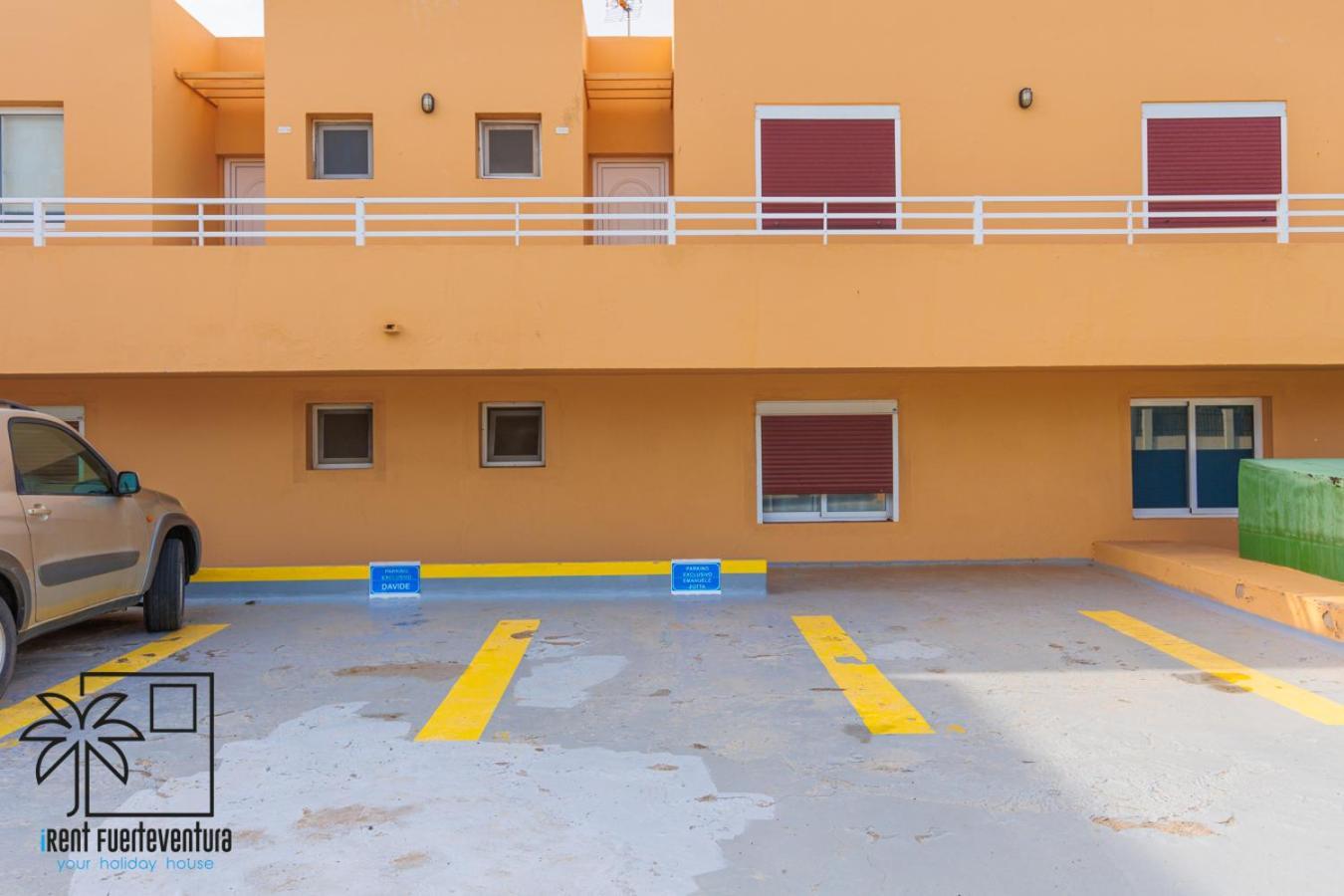 Hola Bent Pool And Terrace Irent Fuerteventura Corralejo
