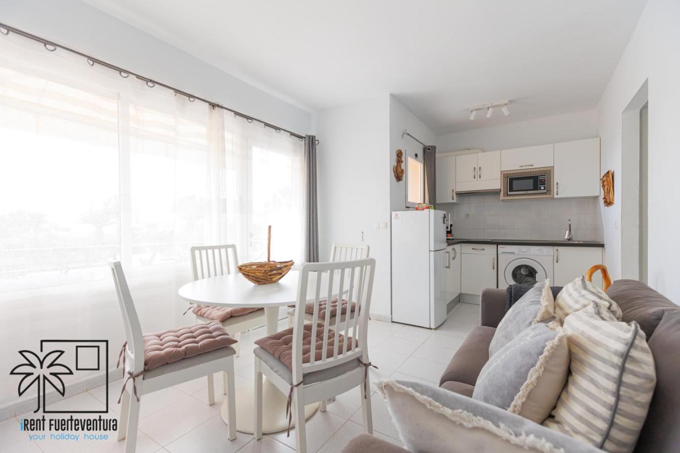 Apartment Hola Bent Pool And Terrace Irent Fuerteventura *
