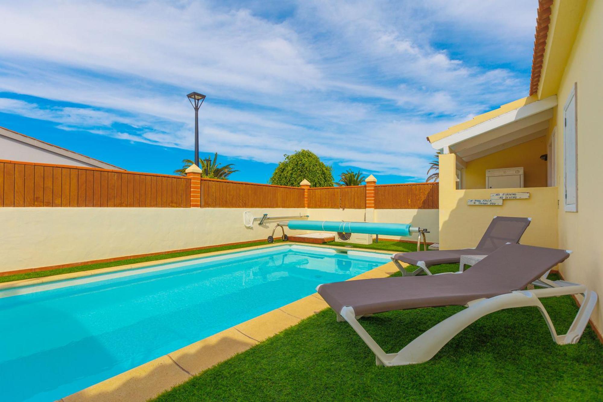 Private With Heated Pool & Terrace View