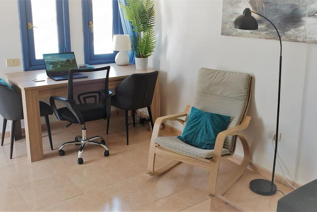 Apartamento With Terrace & Palm Trees 25mb Wifi *