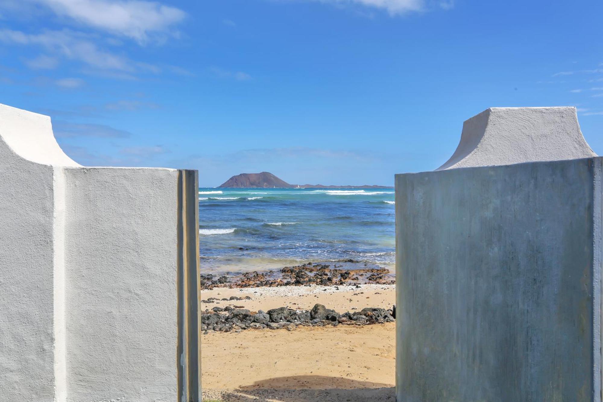 Granados 27 Beachfront Villa Corralejo