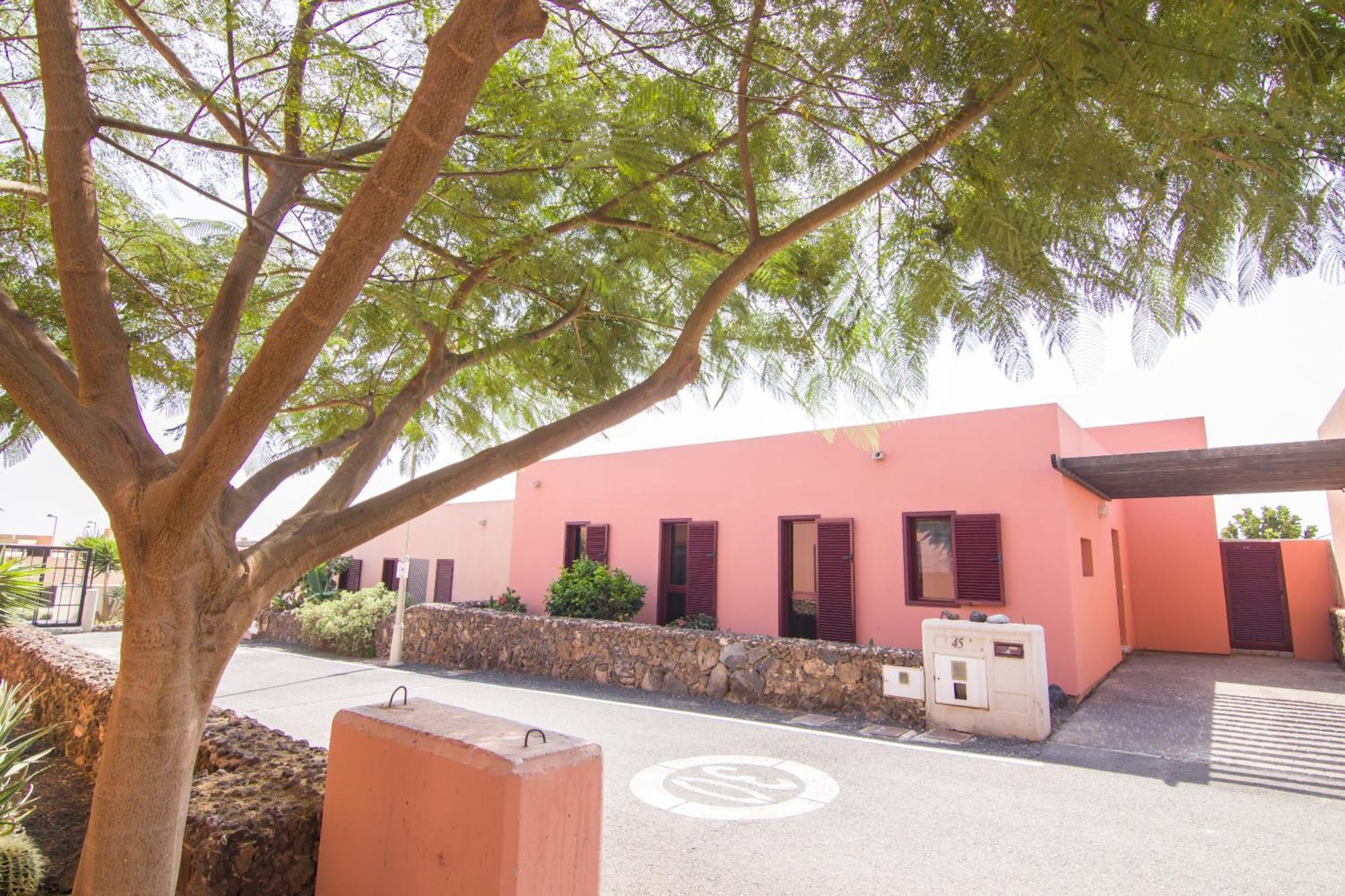 Anju De Tres Con Piscina * Corralejo