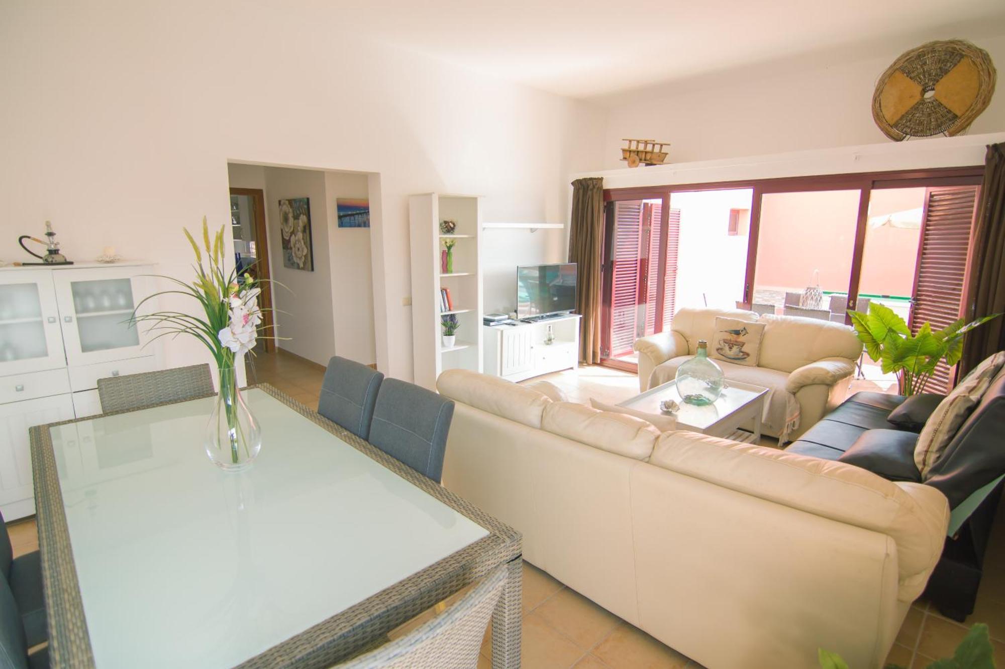Anju De Tres Con Piscina Villa Corralejo