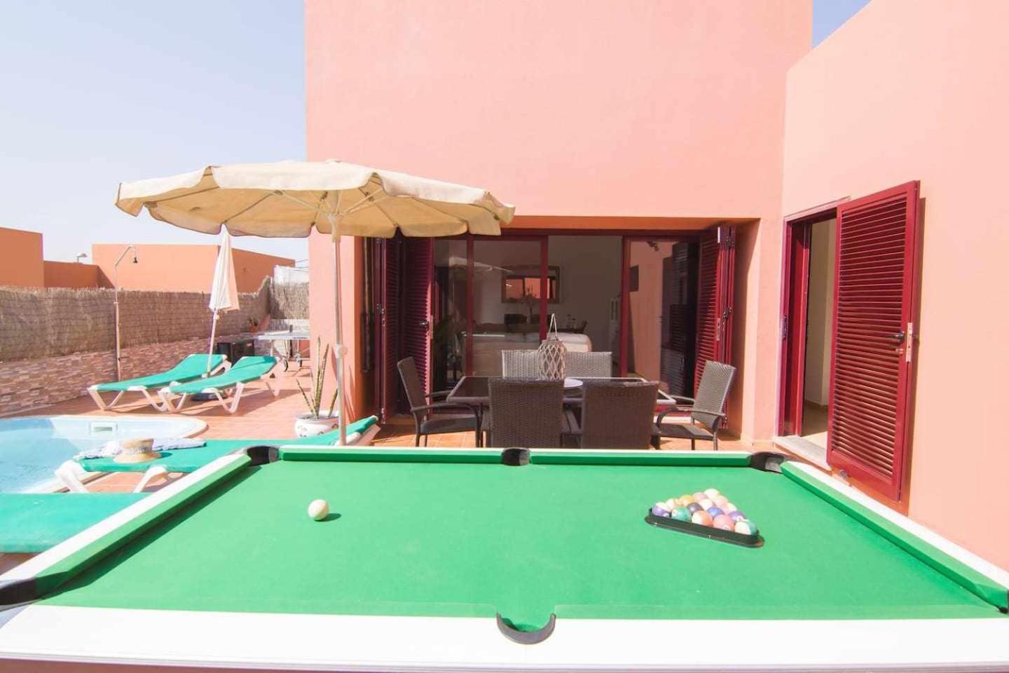 Anju De Tres Con Piscina Villa *