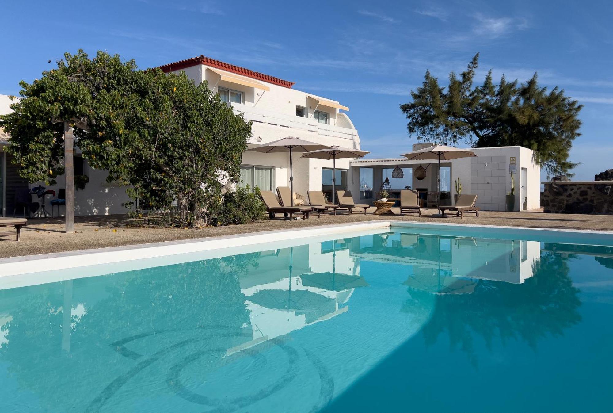 Helene Holidays - Boutique Corralejo