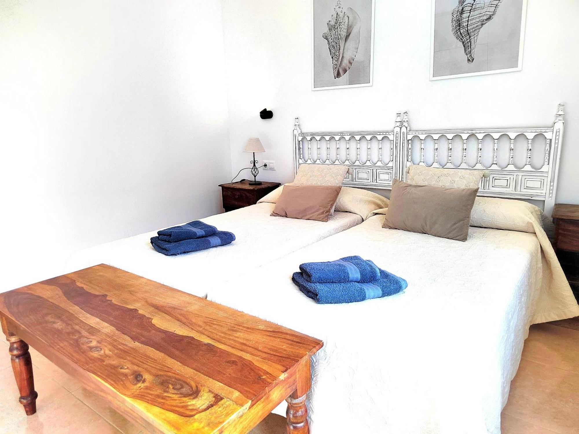 Tamarindo 28, Pool Front,free Wifi * Corralejo
