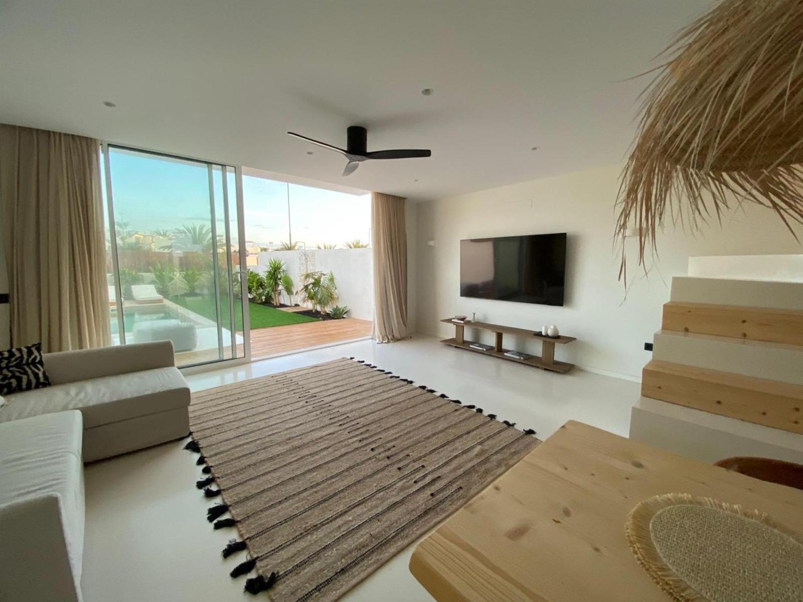 Casa Damar With Sea View & Heated Pool Villa *