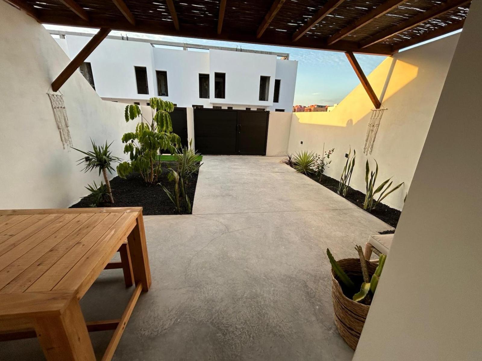 Casa Damar With Sea View & Heated Pool Villa
