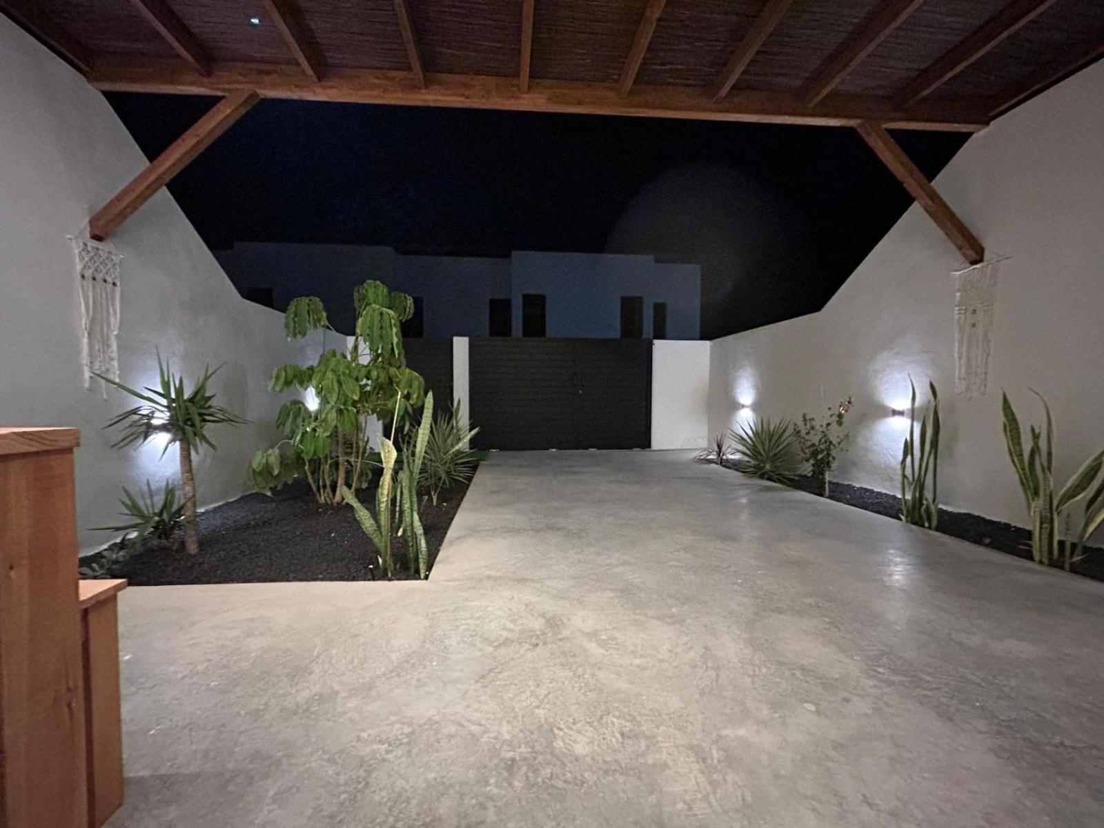 Casa Damar With Sea View & Heated Pool Corralejo
