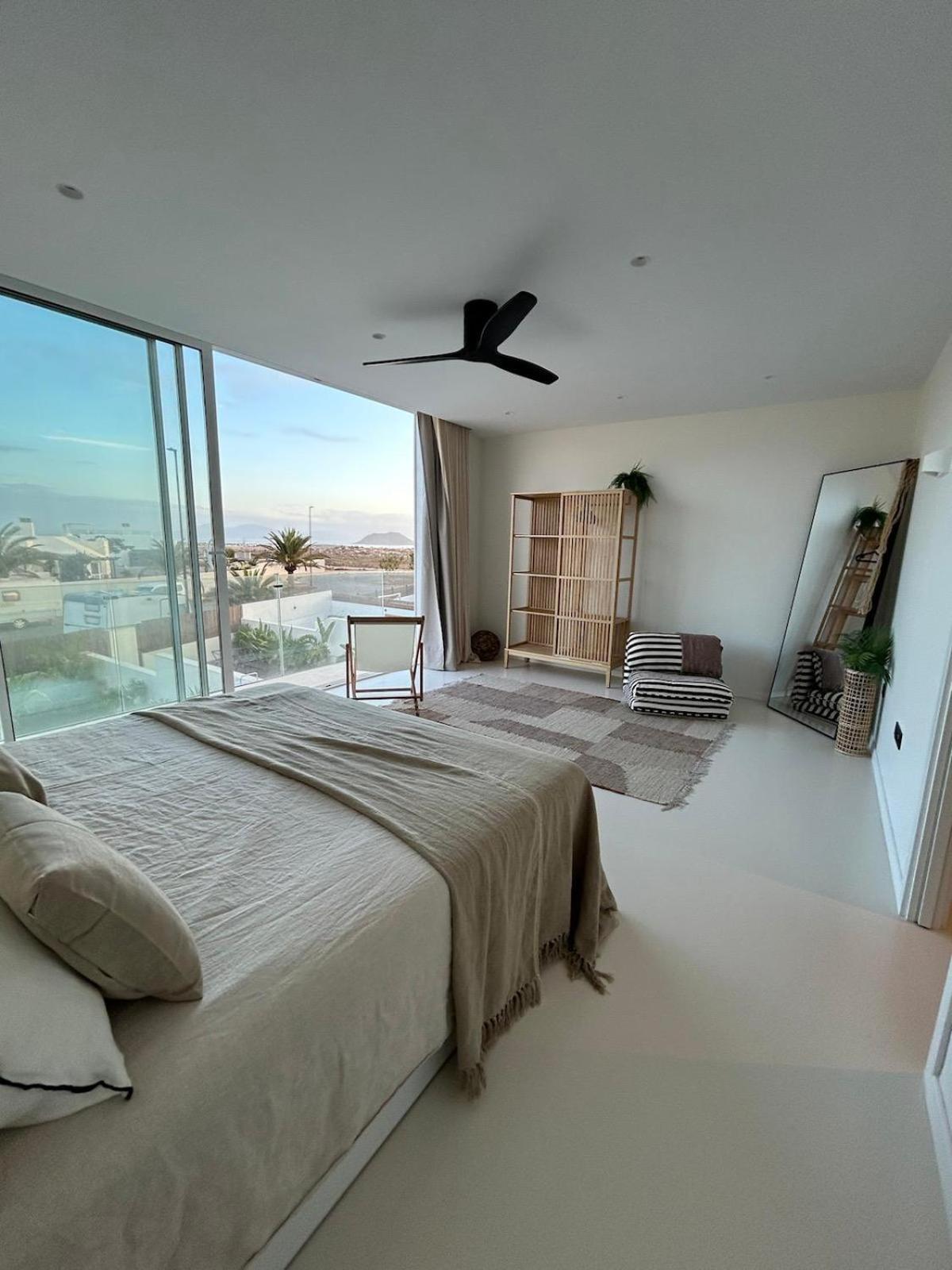Casa Damar With Sea View & Heated Pool Villa