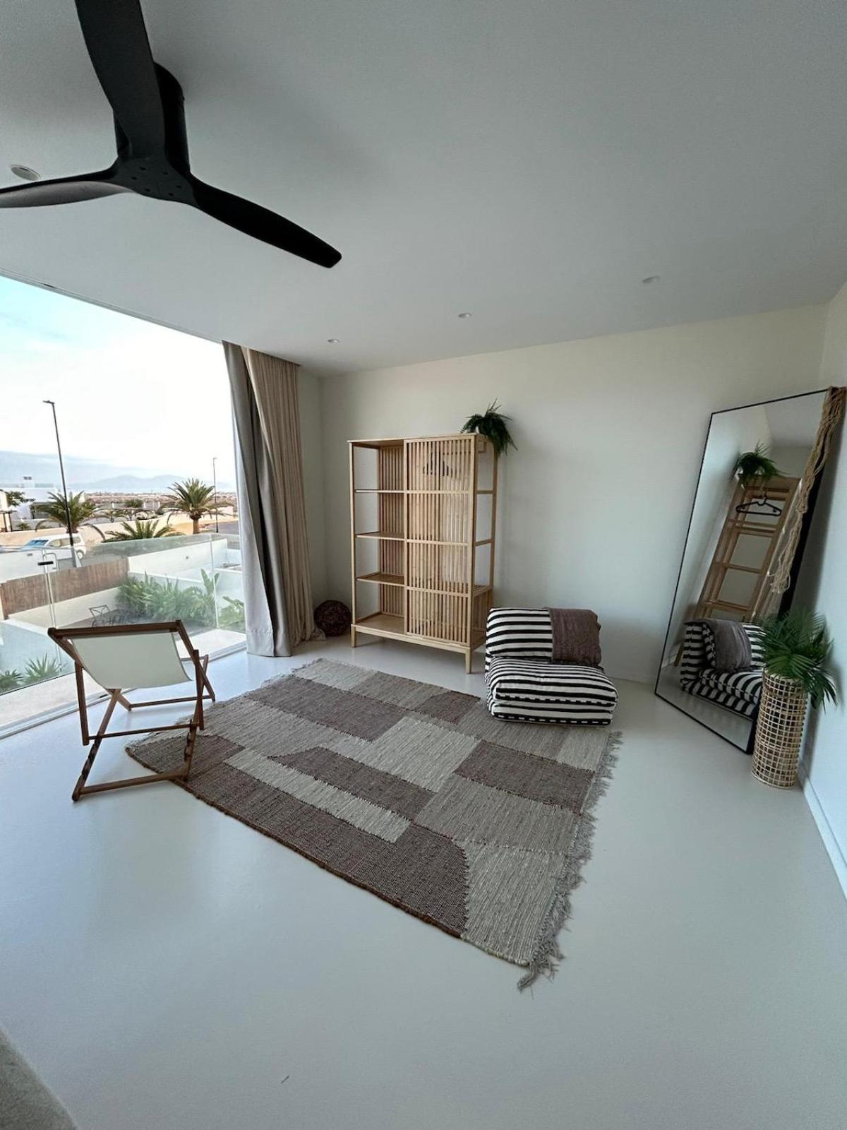 Casa Damar With Sea View & Heated Pool