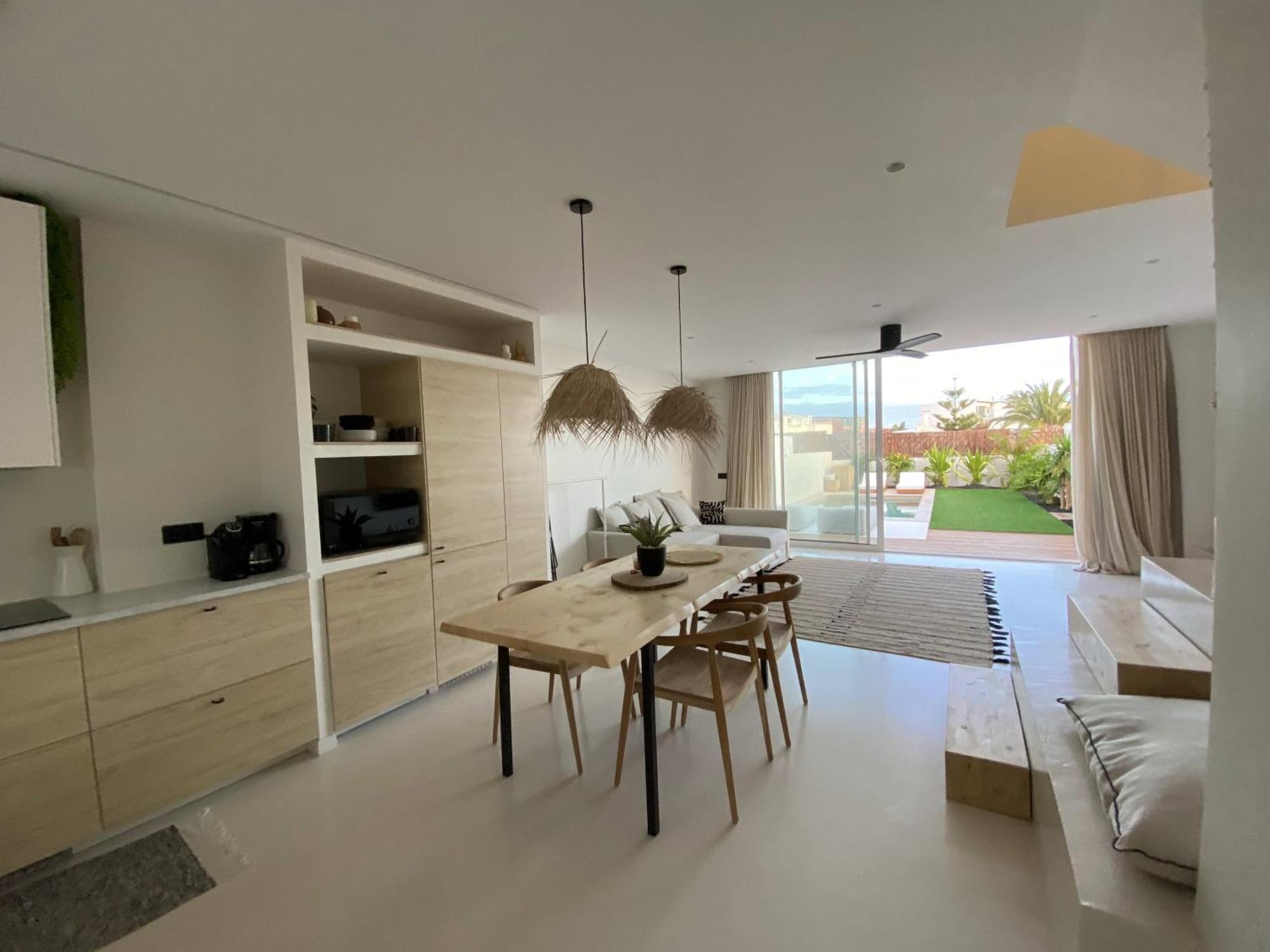Villa Casa Damar With Sea View & Heated Pool