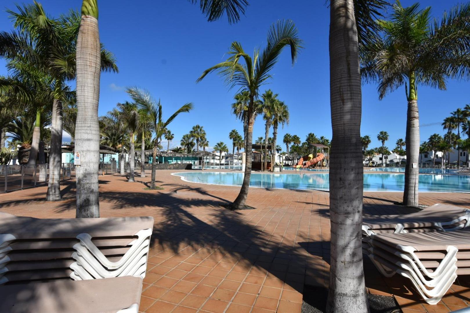 Book Jet - Oasis Dunas Relax & Maxi Pool