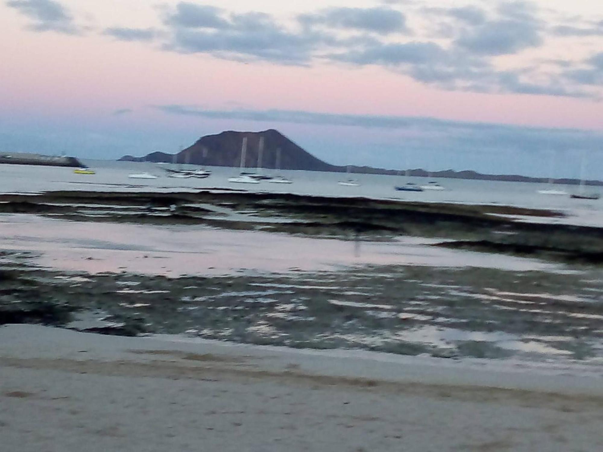 Playa Con Wifi Rapido Corralejo