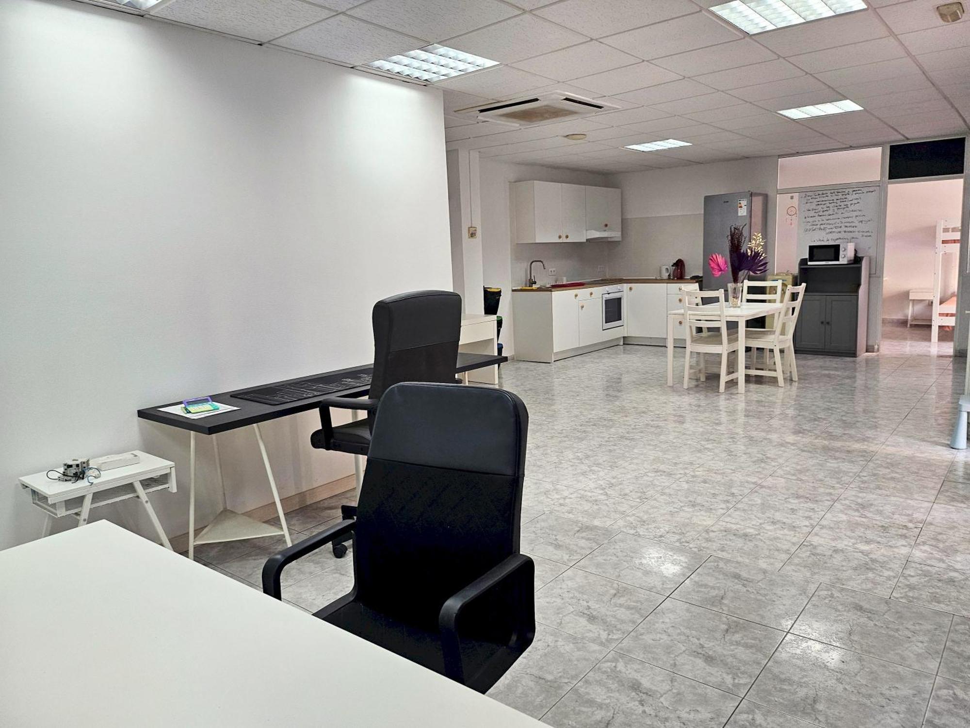 Coliving By Amazzzing Travel Hostel *