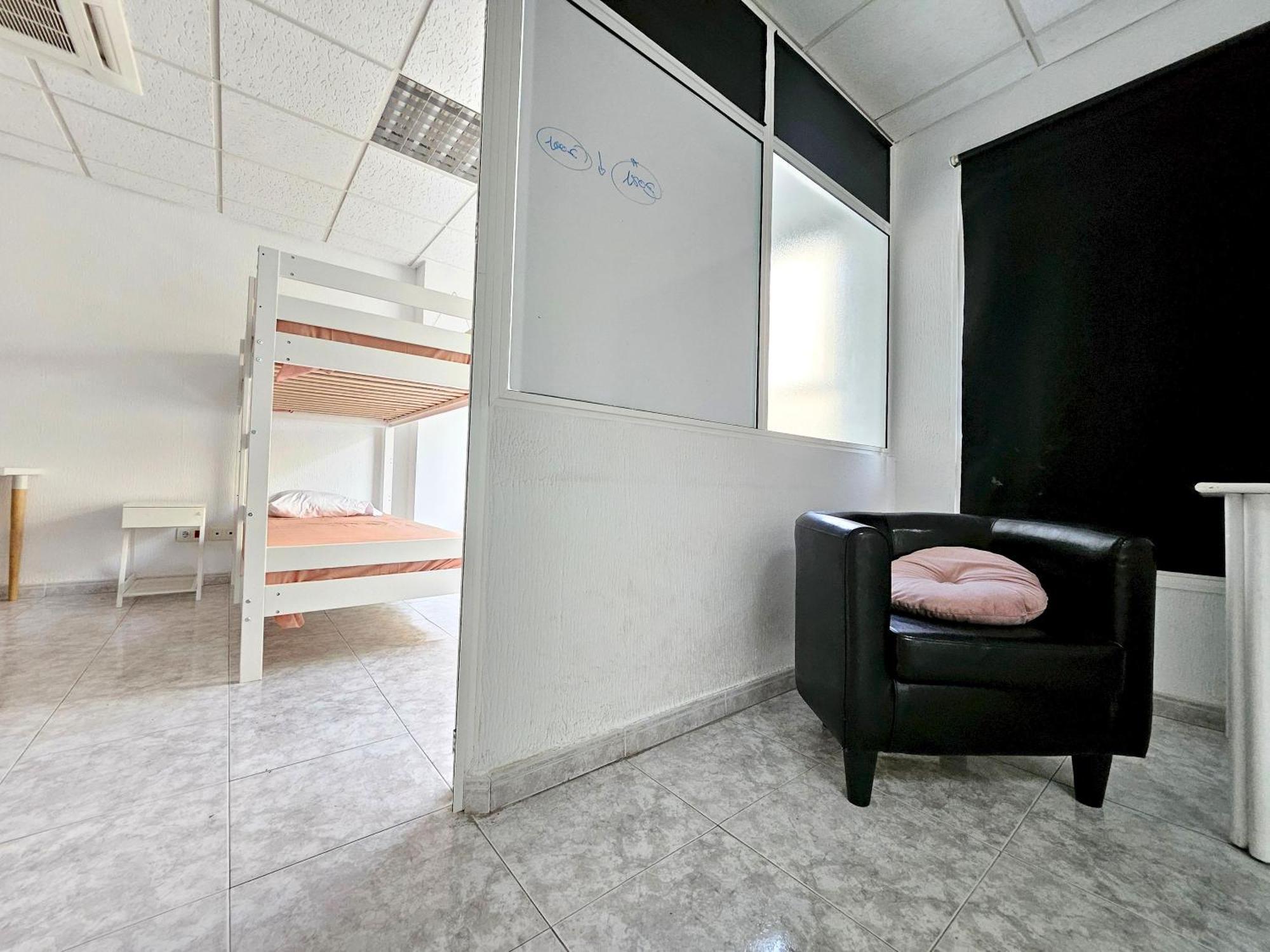 Coliving By Amazzzing Travel Hostel